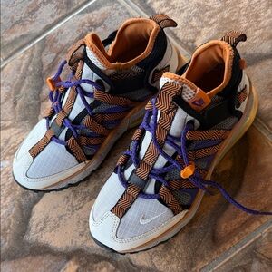 Nike women' Orange and Purple Nike Sneakers